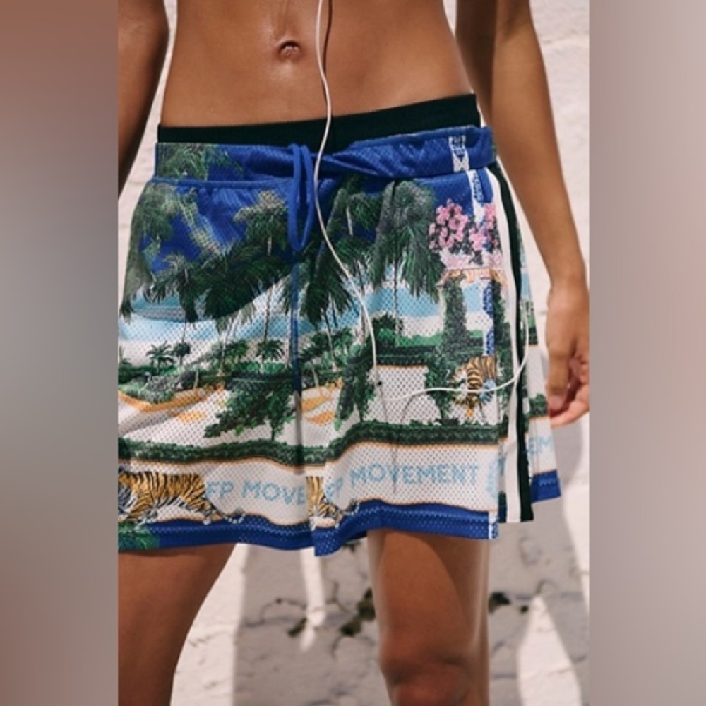 NWT Free People Movement When In Venice Printed Mesh Shorts -Palm Court Combo